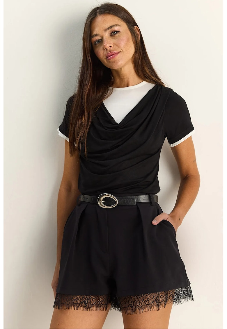 Pantaloni scurti dama - talie inalta - croiala larga - negru - dantela - poliester-elastan