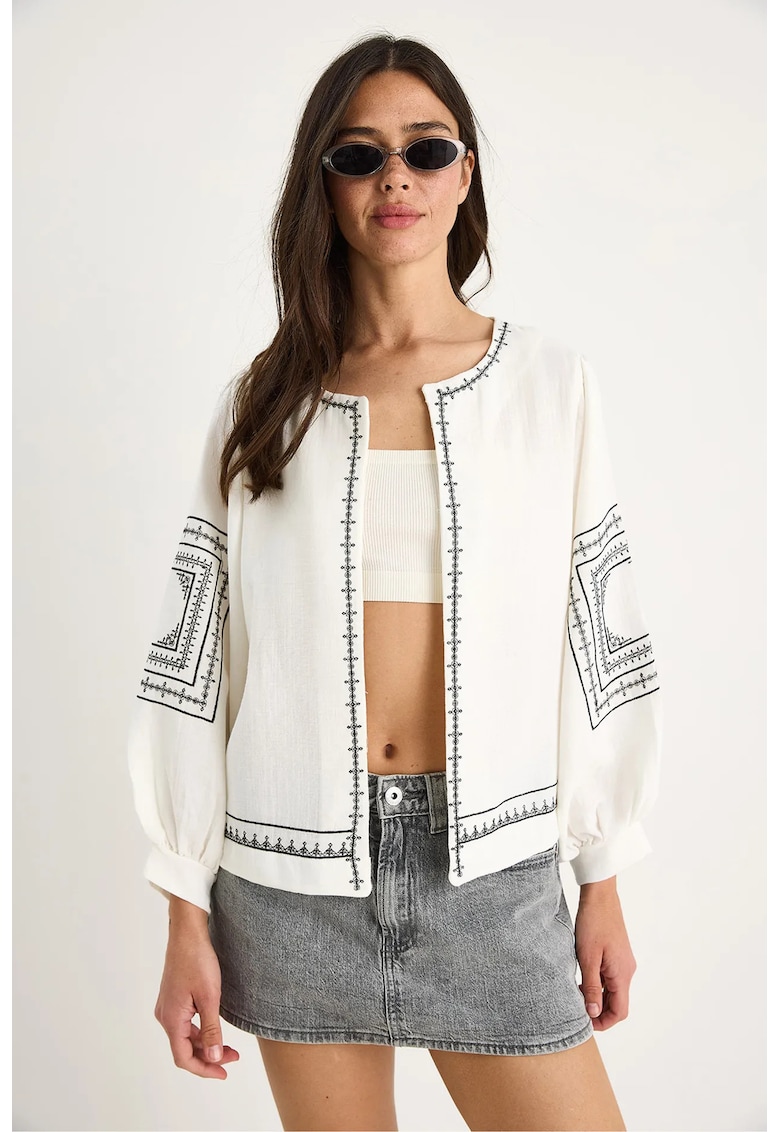 Jacheta dama - casual - brodata - alb - bumbac