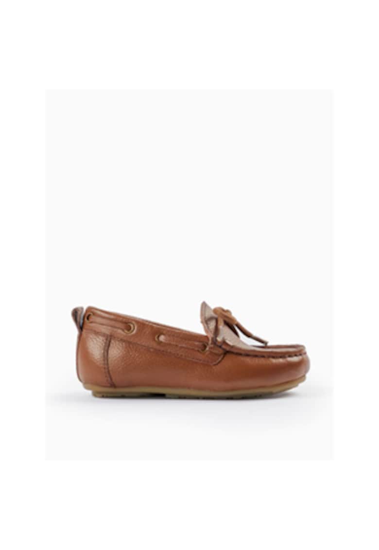 Pantofi tip barcuta din piele -