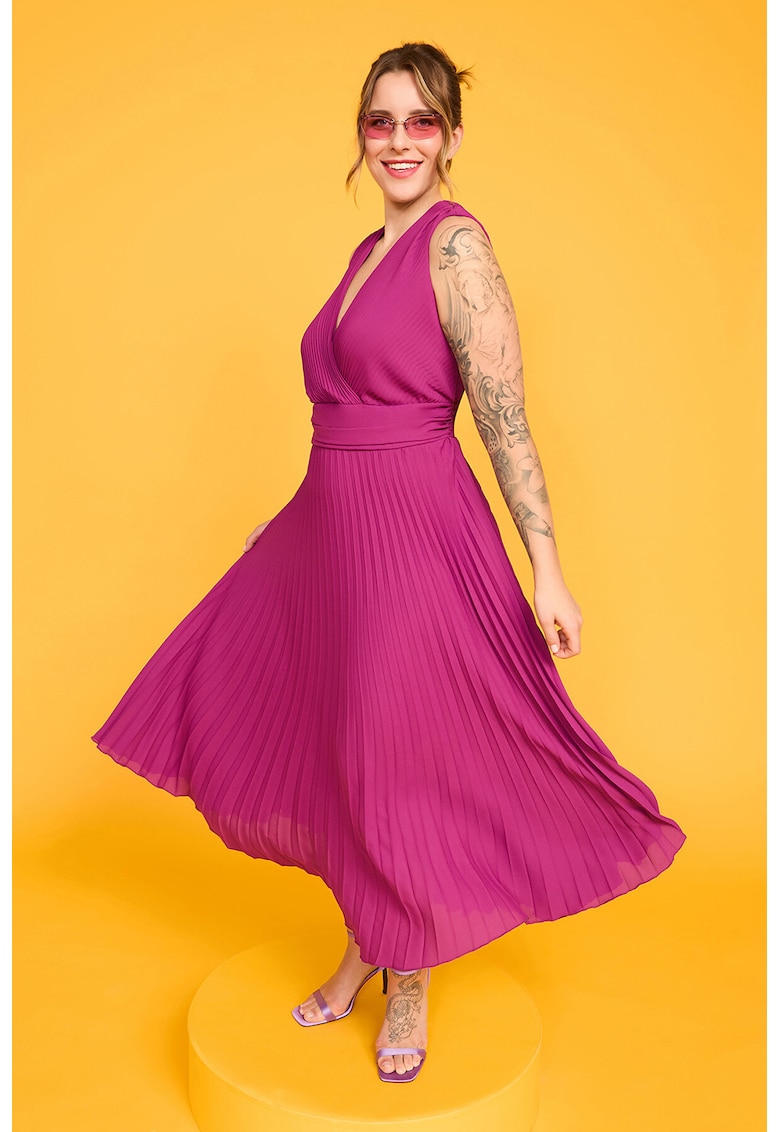 Rochie cu decolteu in V si pliuri - Roz