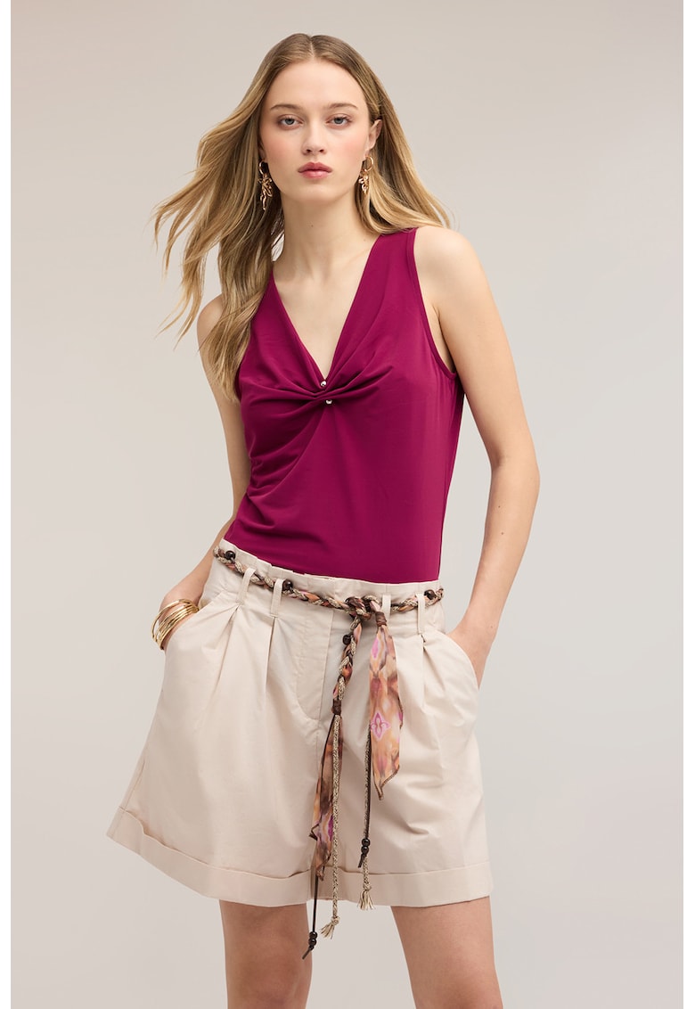 Bluza cu decolteu in V si model uni - Visiniu inchis