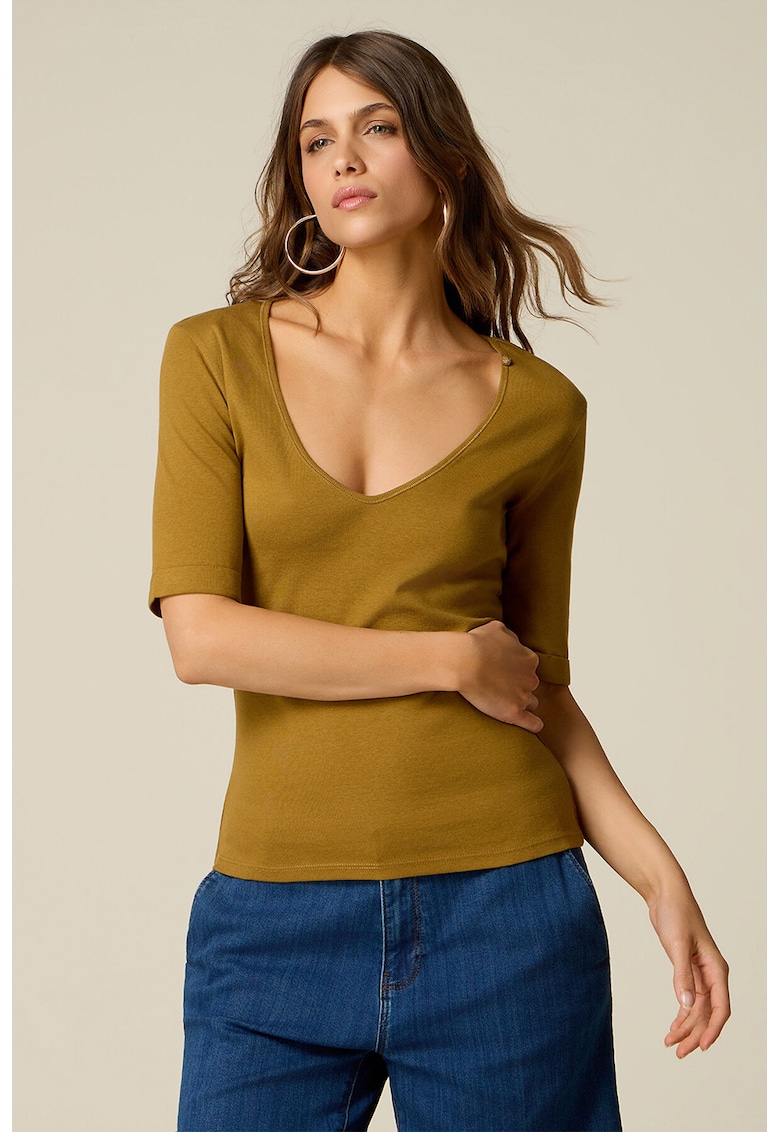 Bluza slim-fit cu decolteu adanc in V - Ocru