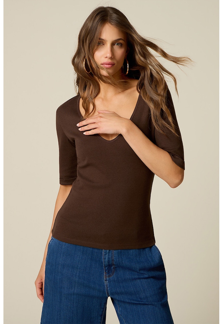 Bluza slim-fit cu decolteu adanc in V - Maro inchis