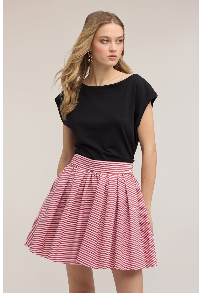 Tricou uni cu decolteu barcuta - Negru