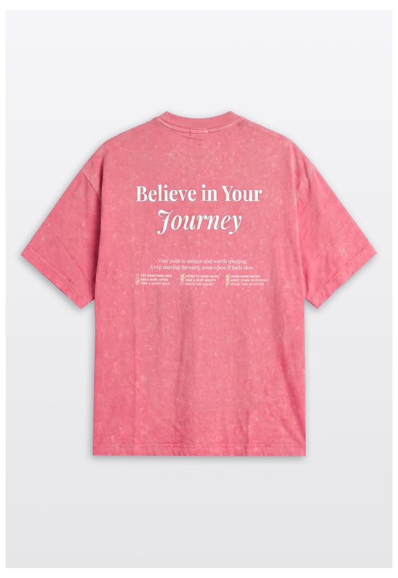 Tricou cu croiala supradimensionata si imprimeu pe spate