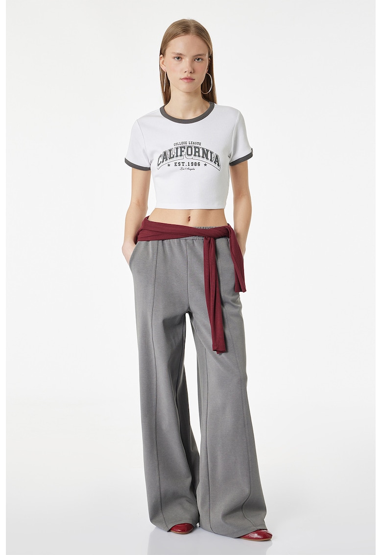 Tricou crop cu imprimeu text - Alb murdar