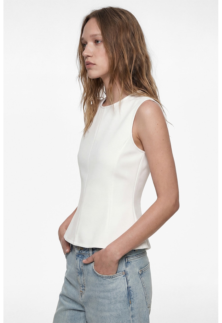 Top slim fit cu terminatie peplum - Alb fildes