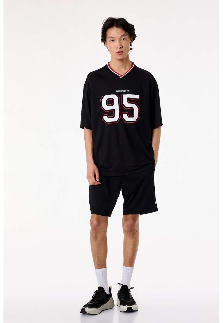 Tricou regular fit cu model text - Negru