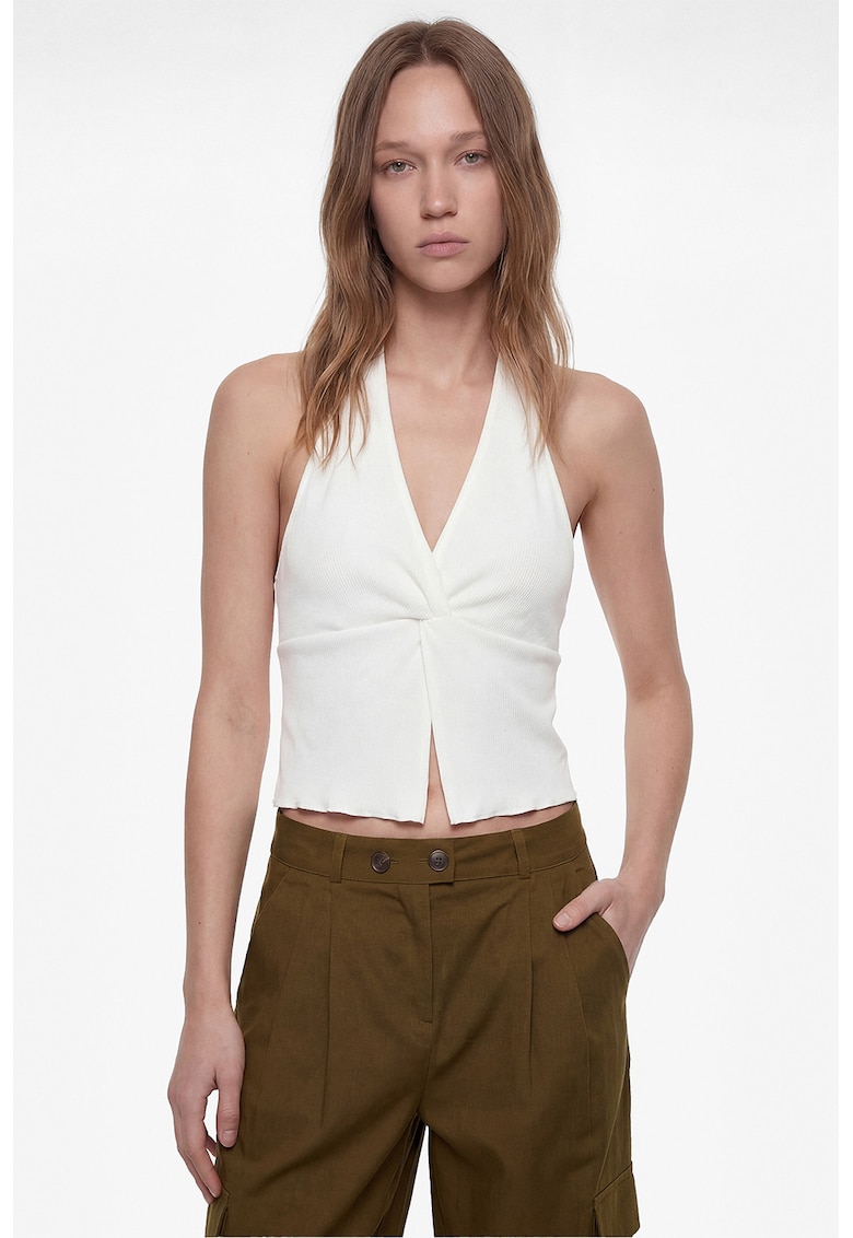 Top crop halter cu decolteu in V - Ecru