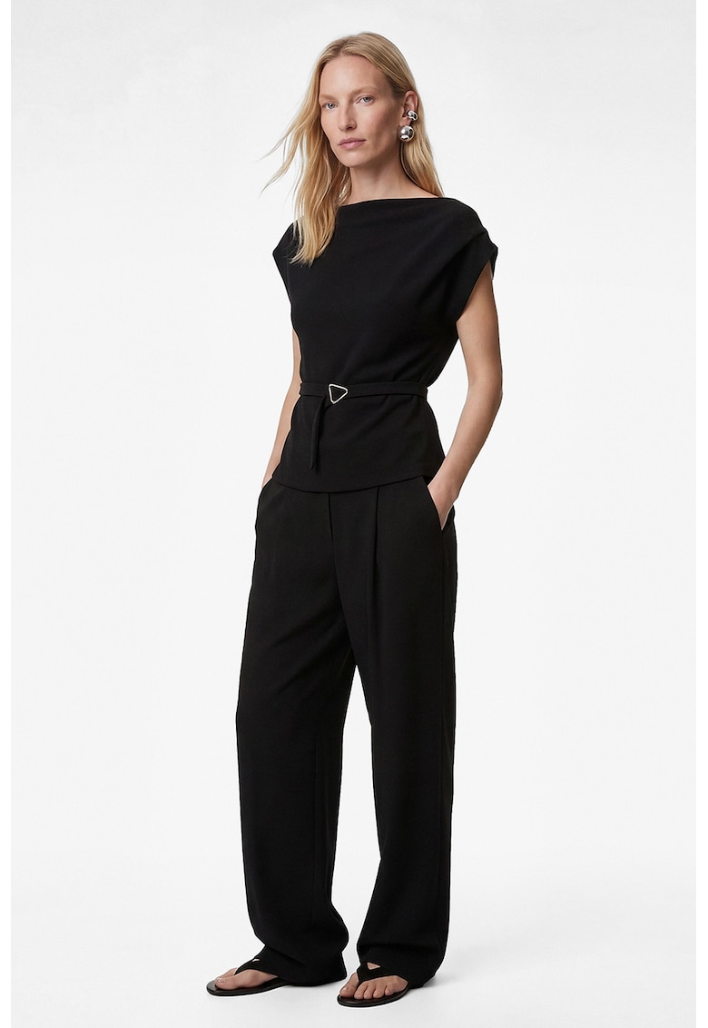 Bluza slim fit cu decolteu barcuta - Negru