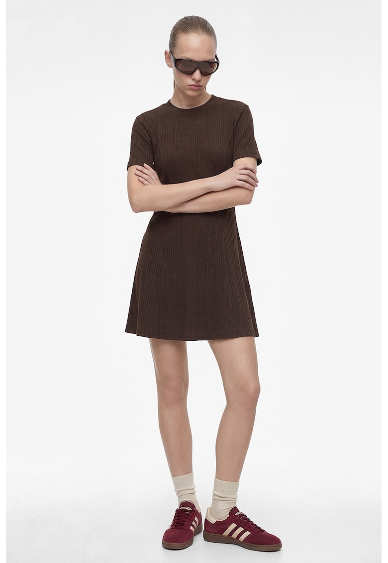 Rochie scurta si evazata - Maro