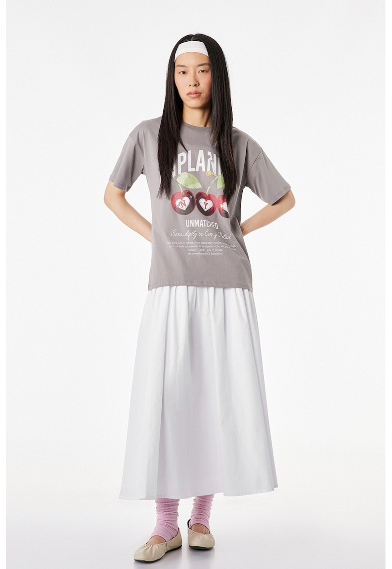 Tricou cu decolteu la baza gatului si model grafic - Alb/Visiniu/Gri marmorat