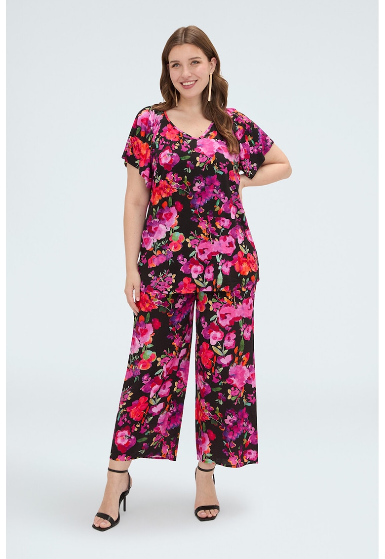 Pantaloni cu croiala ampla si model floral - Multicolor