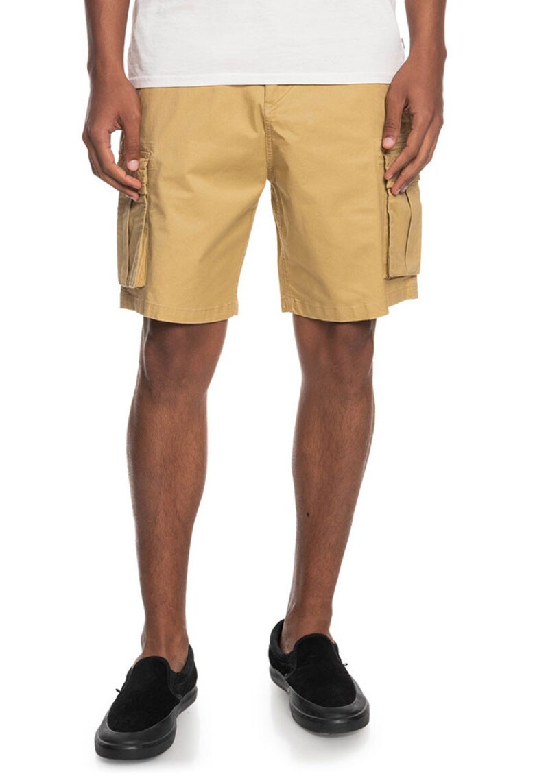 Pantaloni scurti cu buzunare multiple