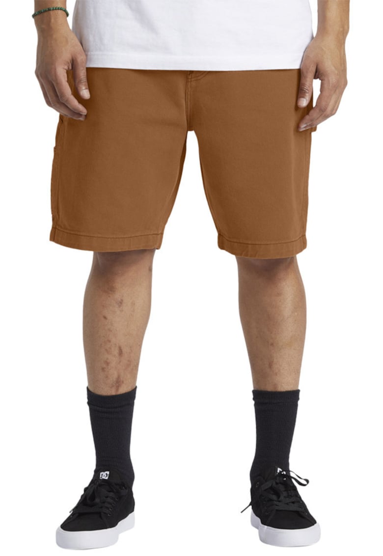 Pantaloni scurti cu buzunare multiple