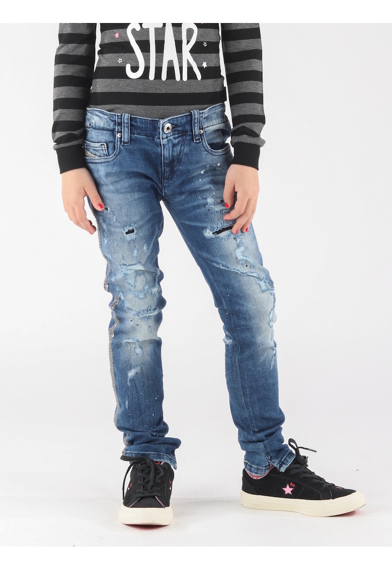 Blugi relaxed fit cu buzunare