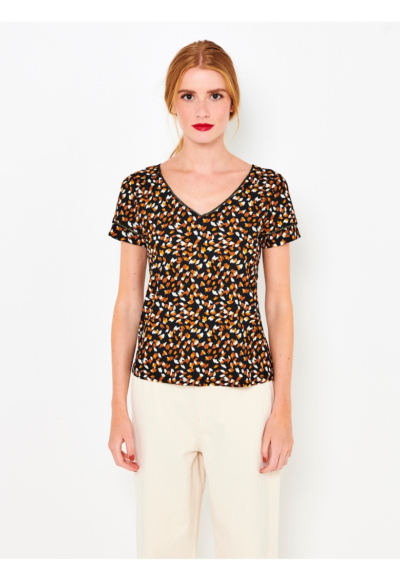 Tricou cu decolteu in v -