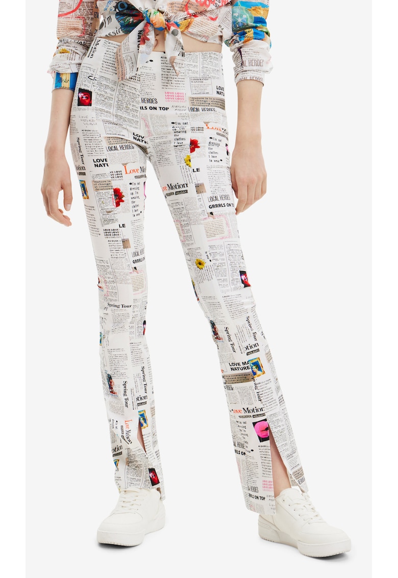 Pantaloni evazati cu talie inalta