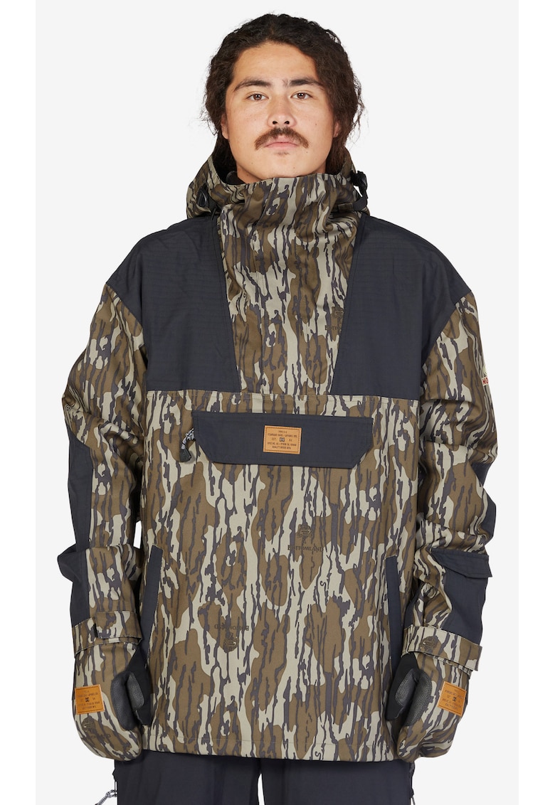 Geaca parka cu gluga si imprimeu camuflaj