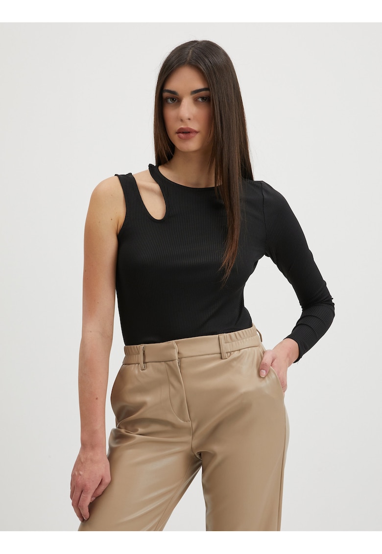 Bluza cu decolteu pe un umar si model uni -