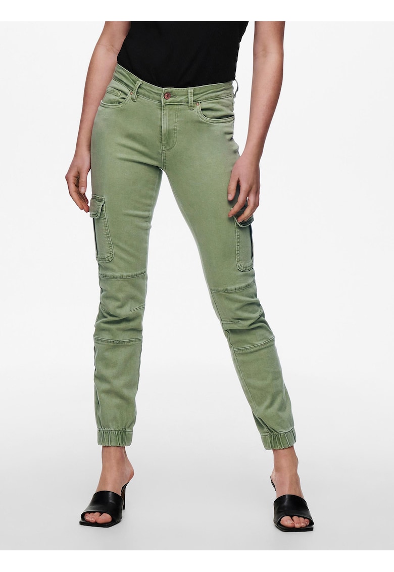 Blugi slim fit cu buzunare