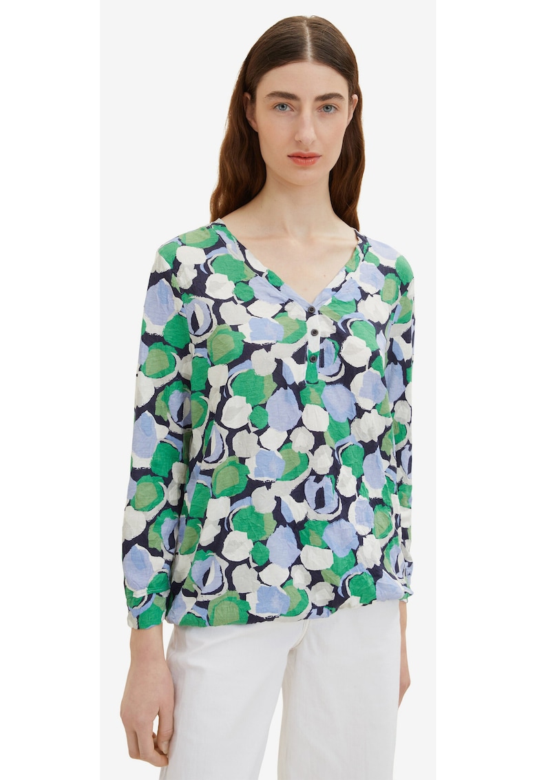 Bluze cu decolteu in v