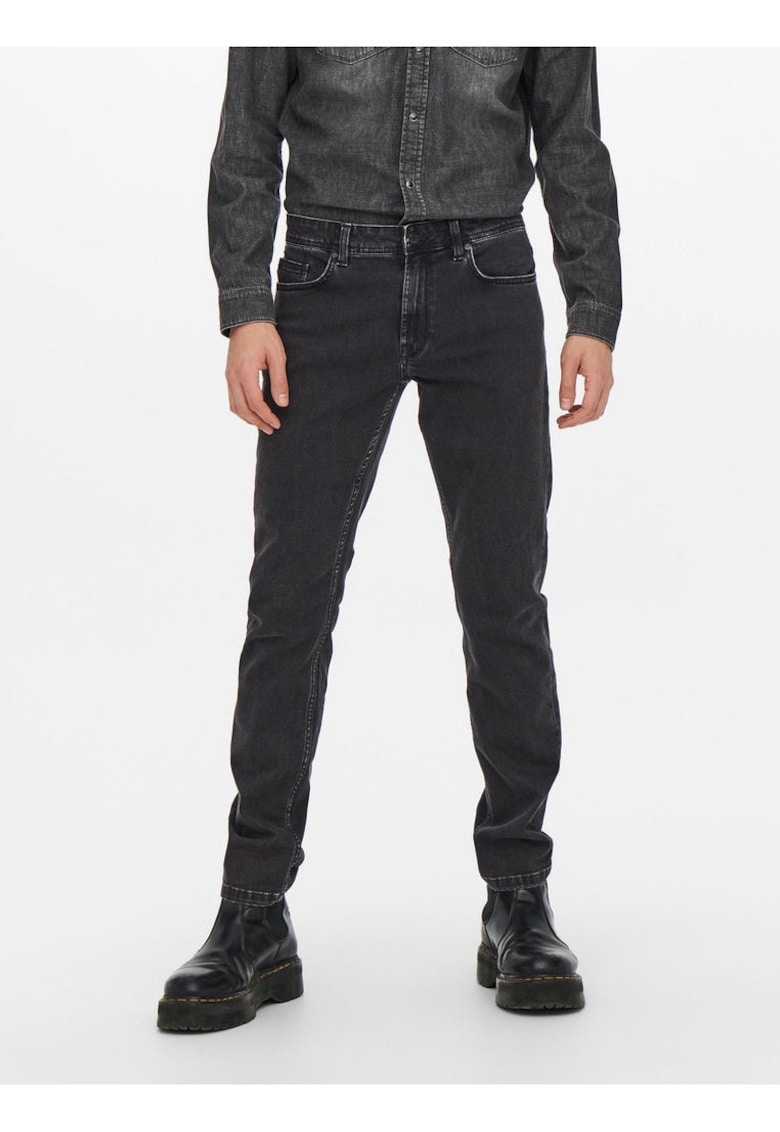 Blugi slim fit cu talie medie -