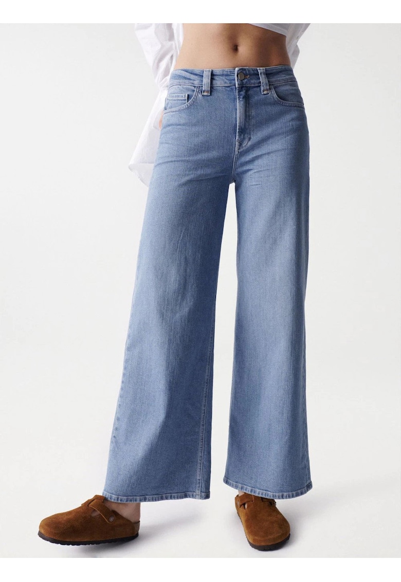 Jeans cu croiala ampla