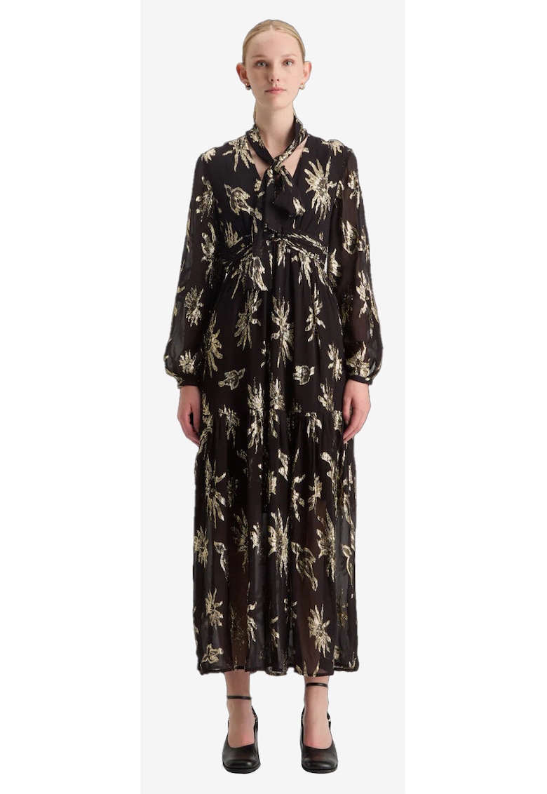 Rochie vaporoasa cu esarfa