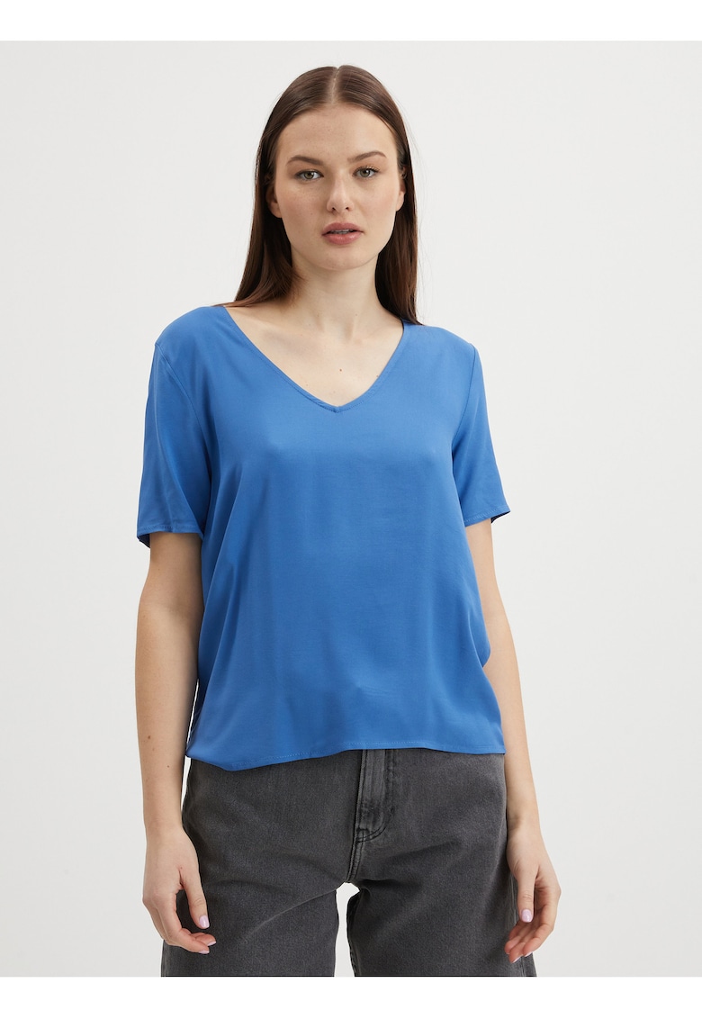 Tricou lejer cu decolteu in V