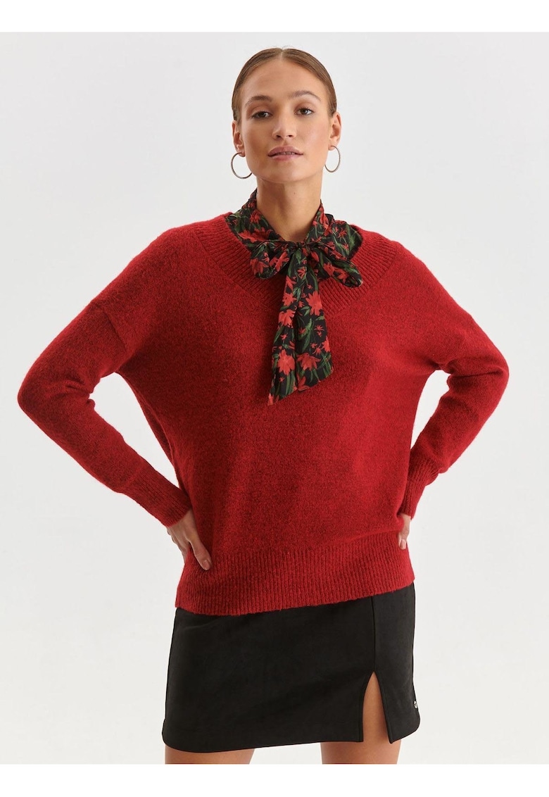 Pulover tricotat cu model uni