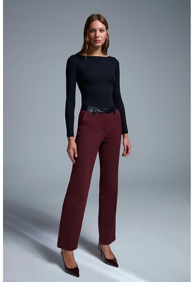 Pantaloni dama - drepti din imitatie de piele - rosu bordeaux