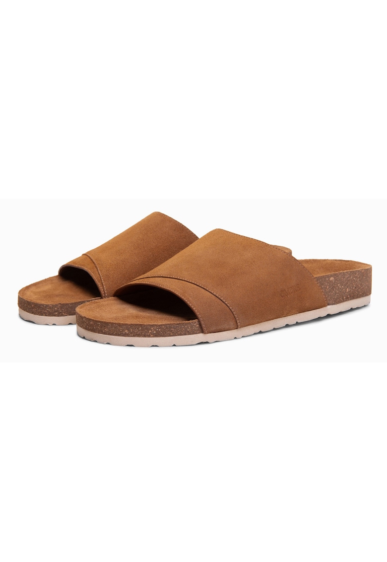 Slapi barbati din piele intoarsa - cu talpa din pluta - confortabili si usor de purtat OM-FOSF-0247 - Maro