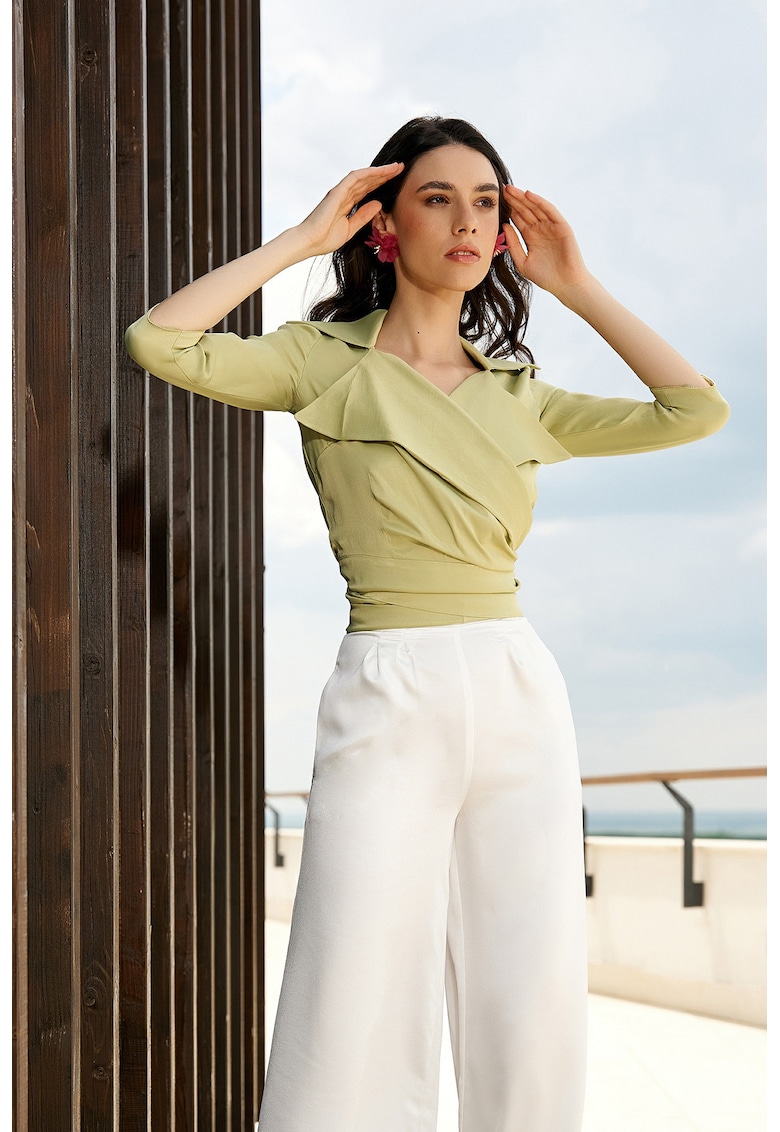Bluza din viscoza si revere decupate - Verde lime