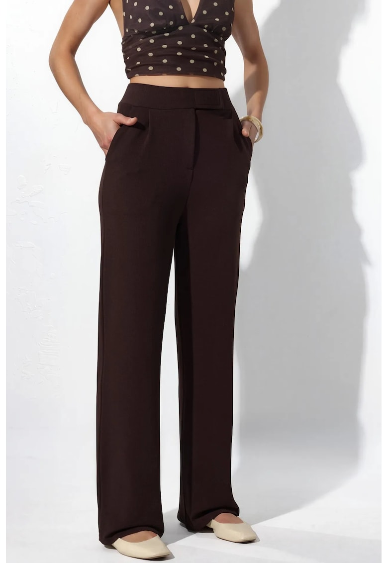 Pantaloni dama - talie inalta - croiala dreapta - maro castaniu - poliester-elastan