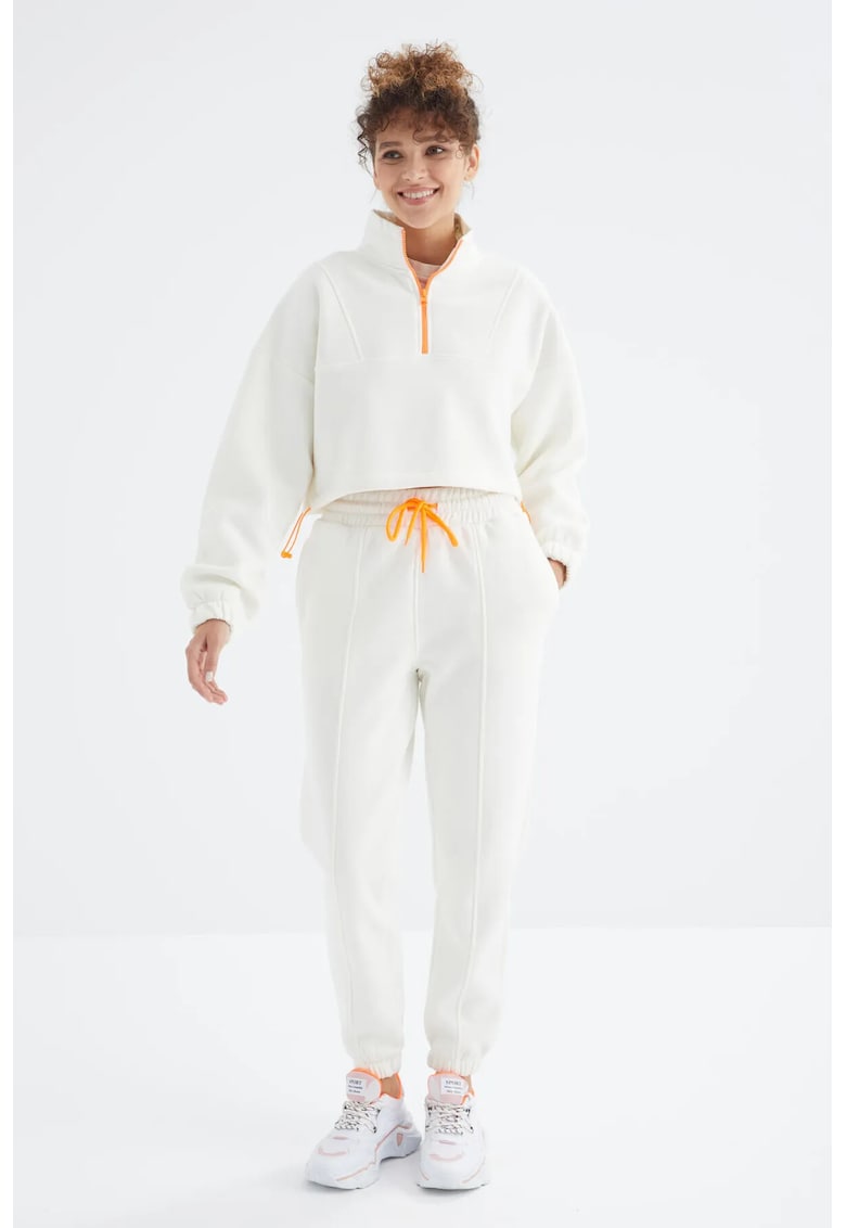Set Bluza de trening si Pantaloni din Fleece Alb Prafuit - Maneca lunga - 70% bumbac - 30% poliester