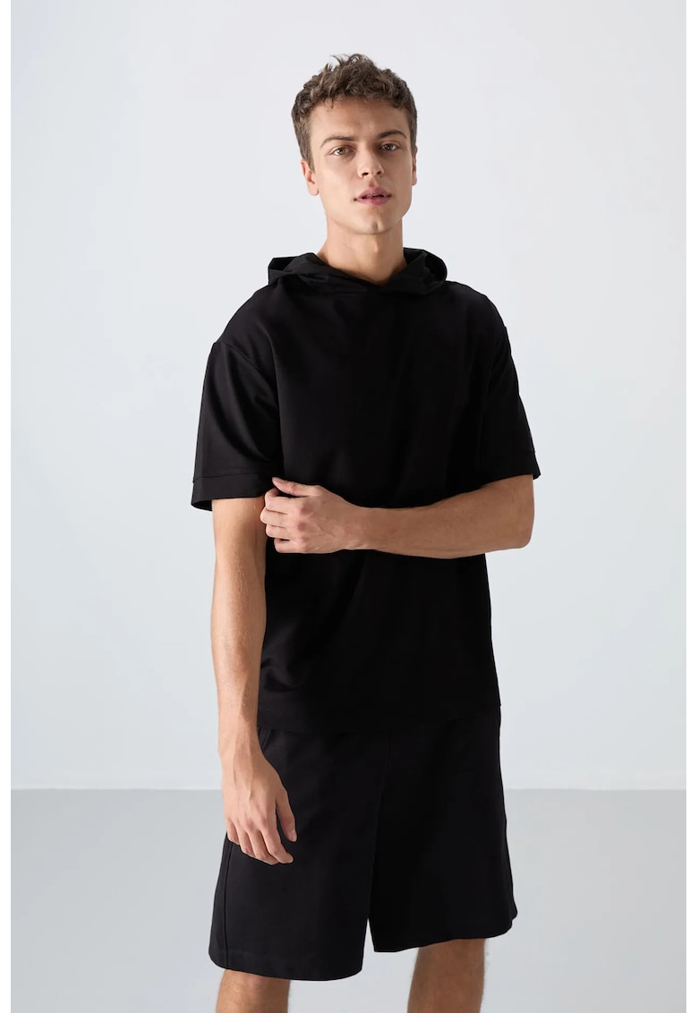 Tricou supradimensionat cu gluga - negru - barbati - Negru