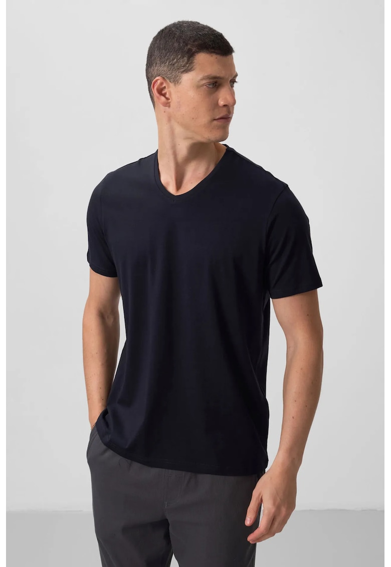 Tricou barbati - albastru marin - bumbac si elastan - decolteu in V