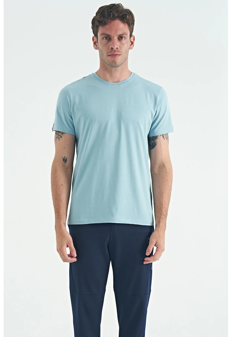 Tricou barbati - regular fit - elastic - albastru deschis - bumbac cu elastan