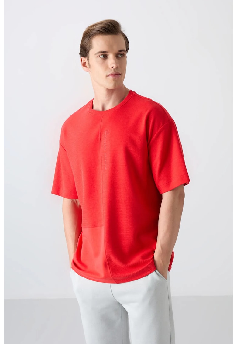 Tricou supradimensionat - rosu - amestec de bumbac cu guler rotund si buzunar