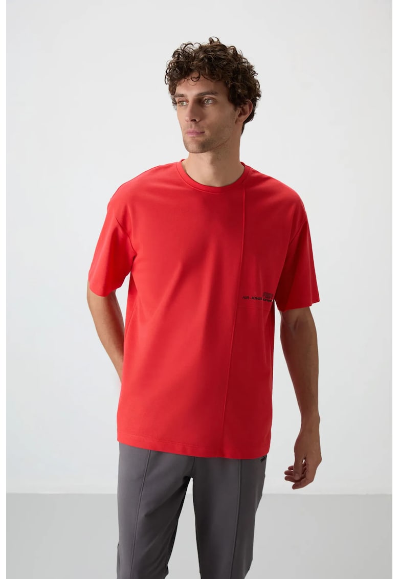Tricou supradimensionat - rosu - bumbac si poliester - imprimeu pe spate