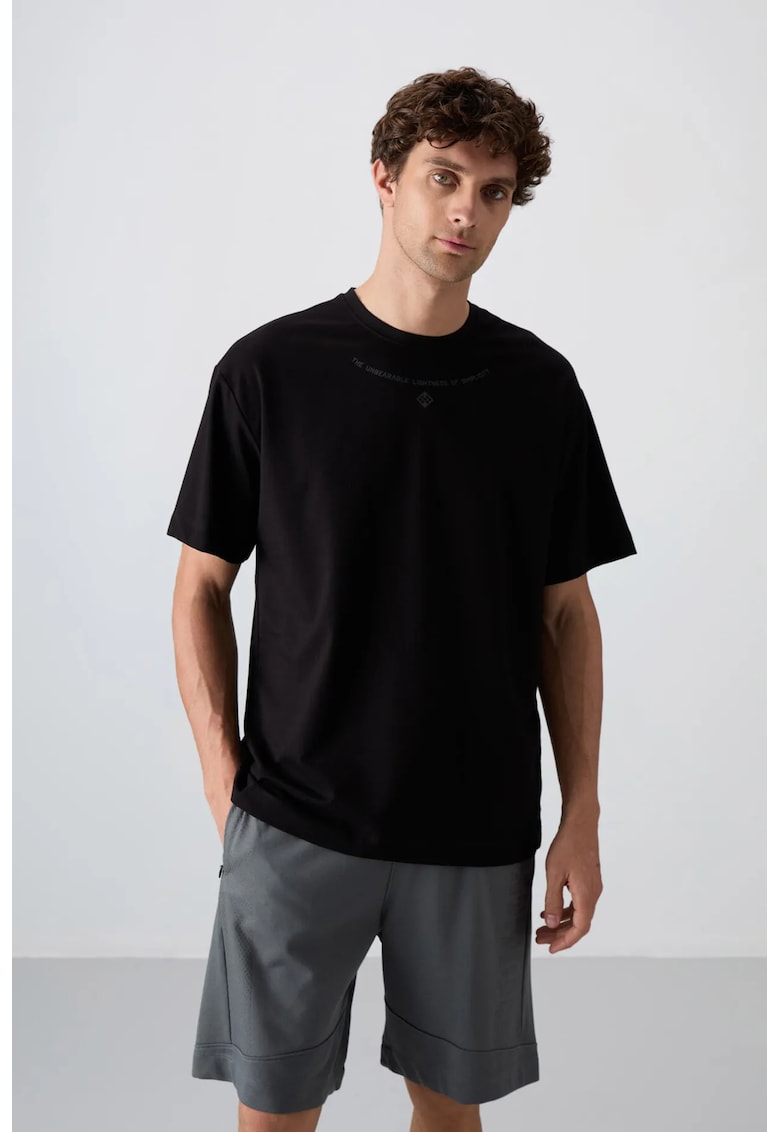 Tricou supradimensionat cu imprimeu - negru - barbati