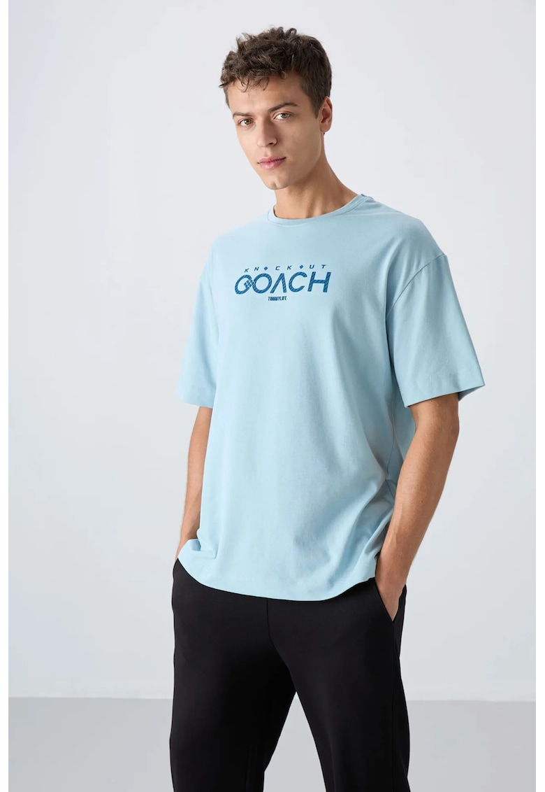 Tricou guler rotund - logo supradimensionat - albastru deschis - bumbac 65%