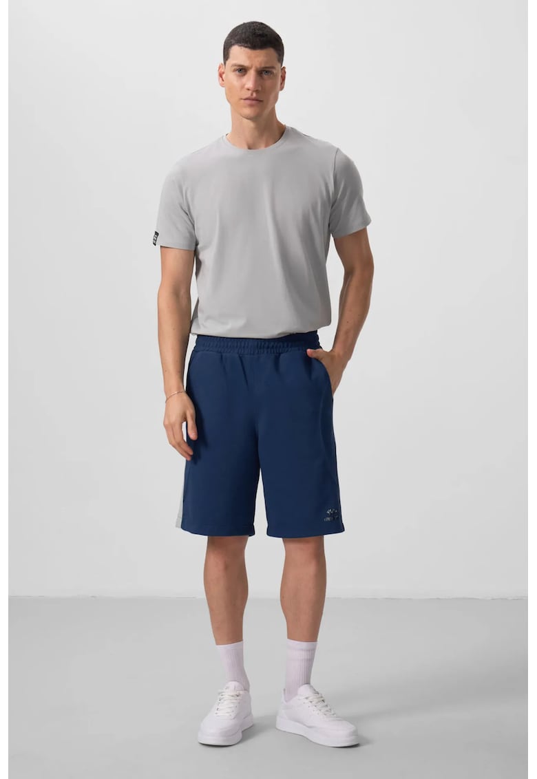 Pantaloni scurti - Barbati - TOMMY Pantaloni scurti supradimensionati din amestec de bumbac - Bleumarin