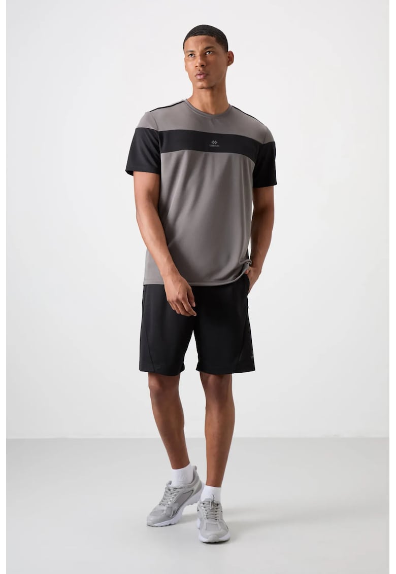 Pantaloni scurti - Barbati - Pantaloni scurti din tricot de poliester TOMMY pentru barbati - Negru -