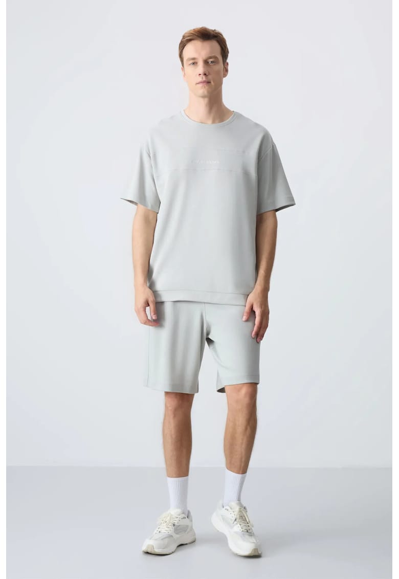 Set Tricou si Pantaloni Scurti Barbati - Gri deschis - Amestec de Bumbac