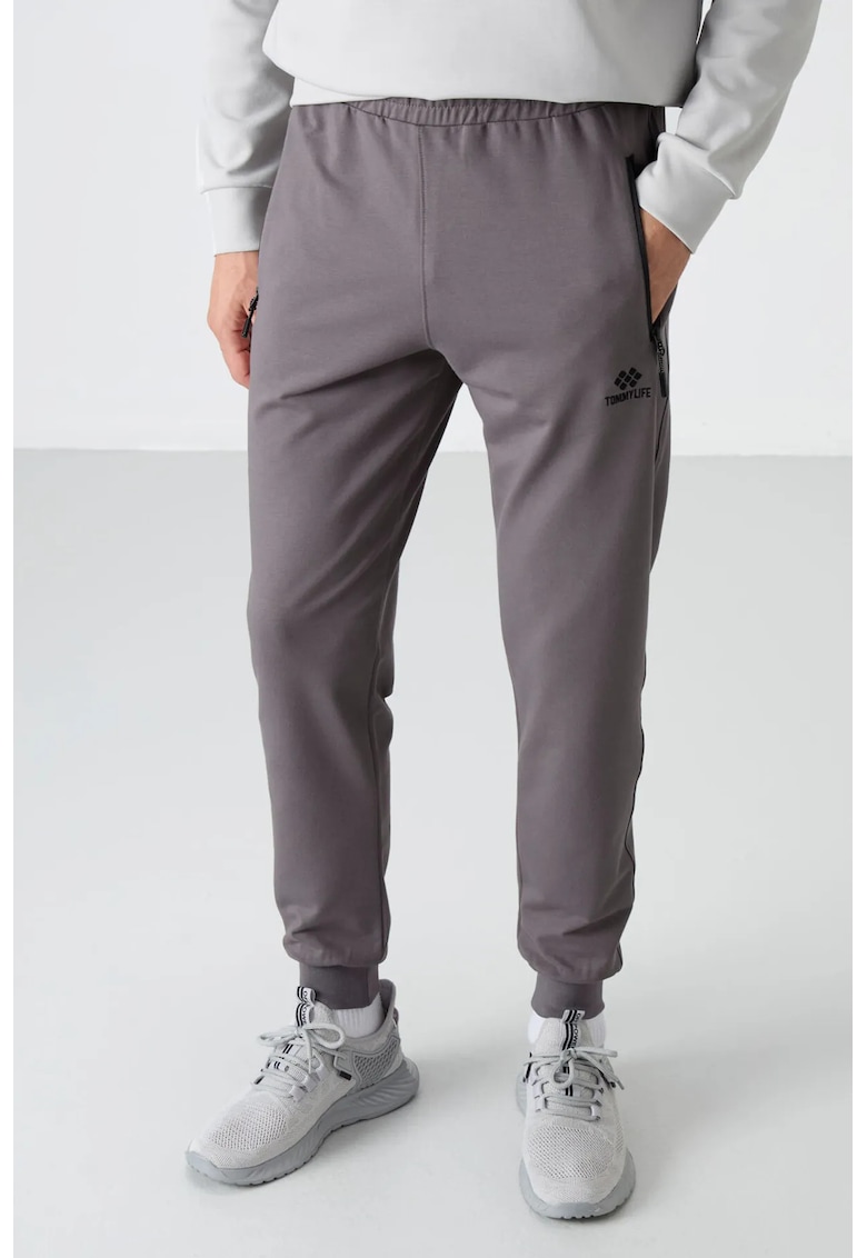 Pantaloni de trening - Barbati - Pantaloni de trening TOMMY pentru barbati - uni - cu buzunar cu fermoar - Gri carbune - Gri