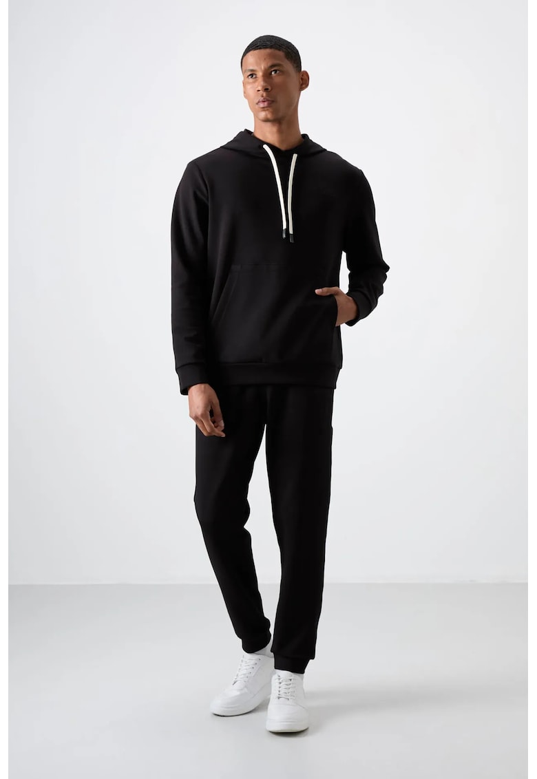 Set Hanorac cu Gluga si Pantaloni Bumbac - Detalii Brodate - Negru