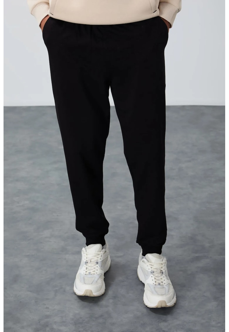 Pantaloni de trening - Barbati - Pantaloni de trening TOMMY pentru barbati din fleece uni - Negru -