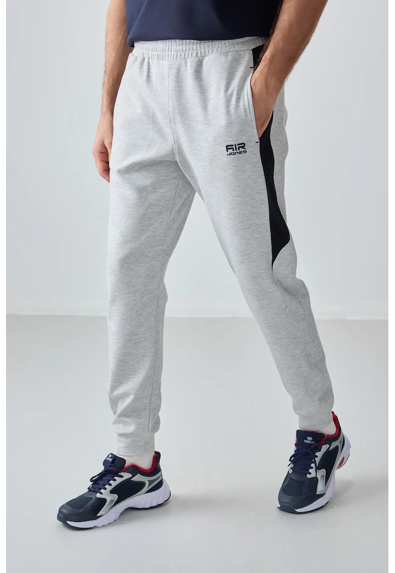 Pantaloni de trening - Barbati - Pantaloni de trening din TOMMY pentru barbati - croiala regular - Gri deschis -